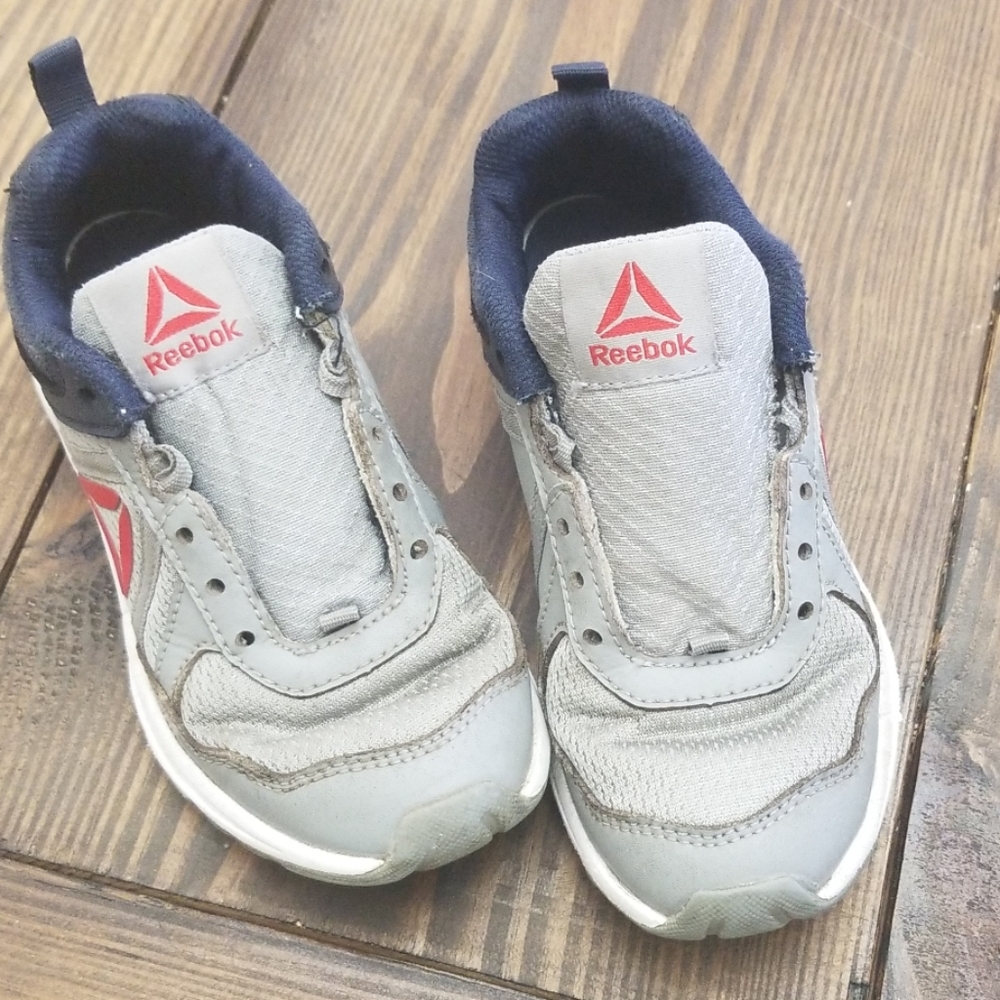 Kids Size 13 Reebok Shoes No Laces